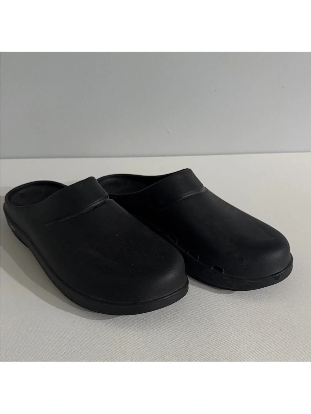 Oofos OOCLOOG Recovery Men's Slip on Shoes Size 13